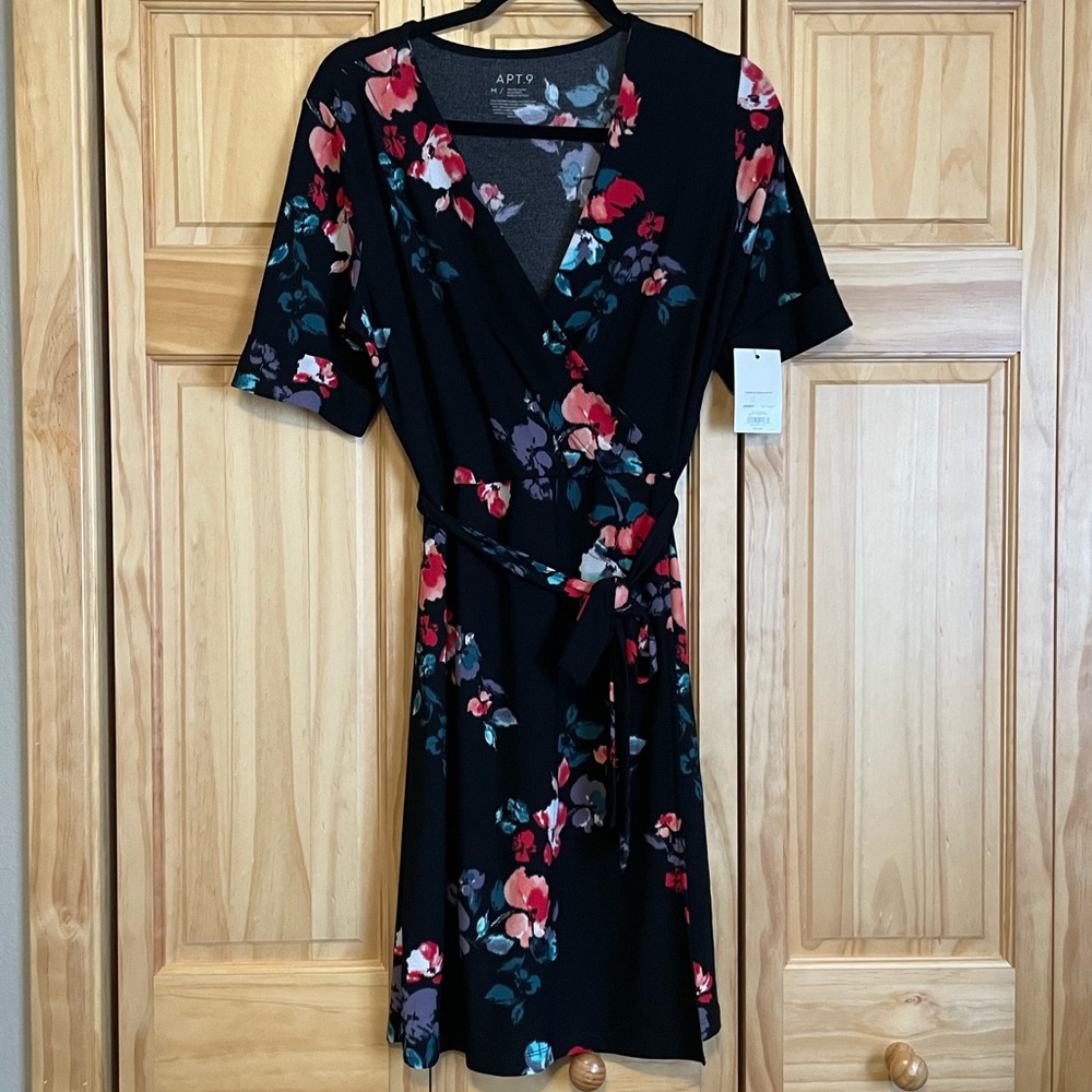 NWT Apt 9 faux wrap dress